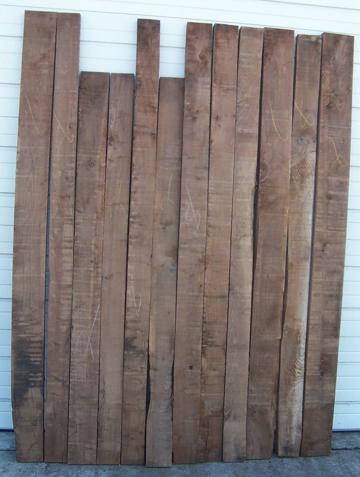 Kantskårede planker i amerikansk valnød, sortering Rustic - CSS Hardwood